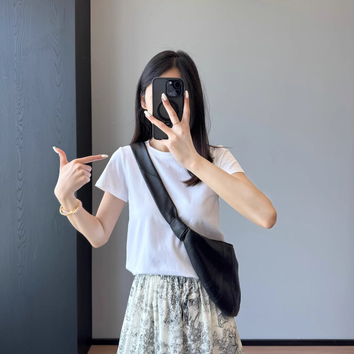 Slimming effect！Sparkling Full Sky Straight Shoulder Stretch Slim Fit Peruvian Cotton Round Neck Basic Short Sleeve T Women's T-shirt25Summer