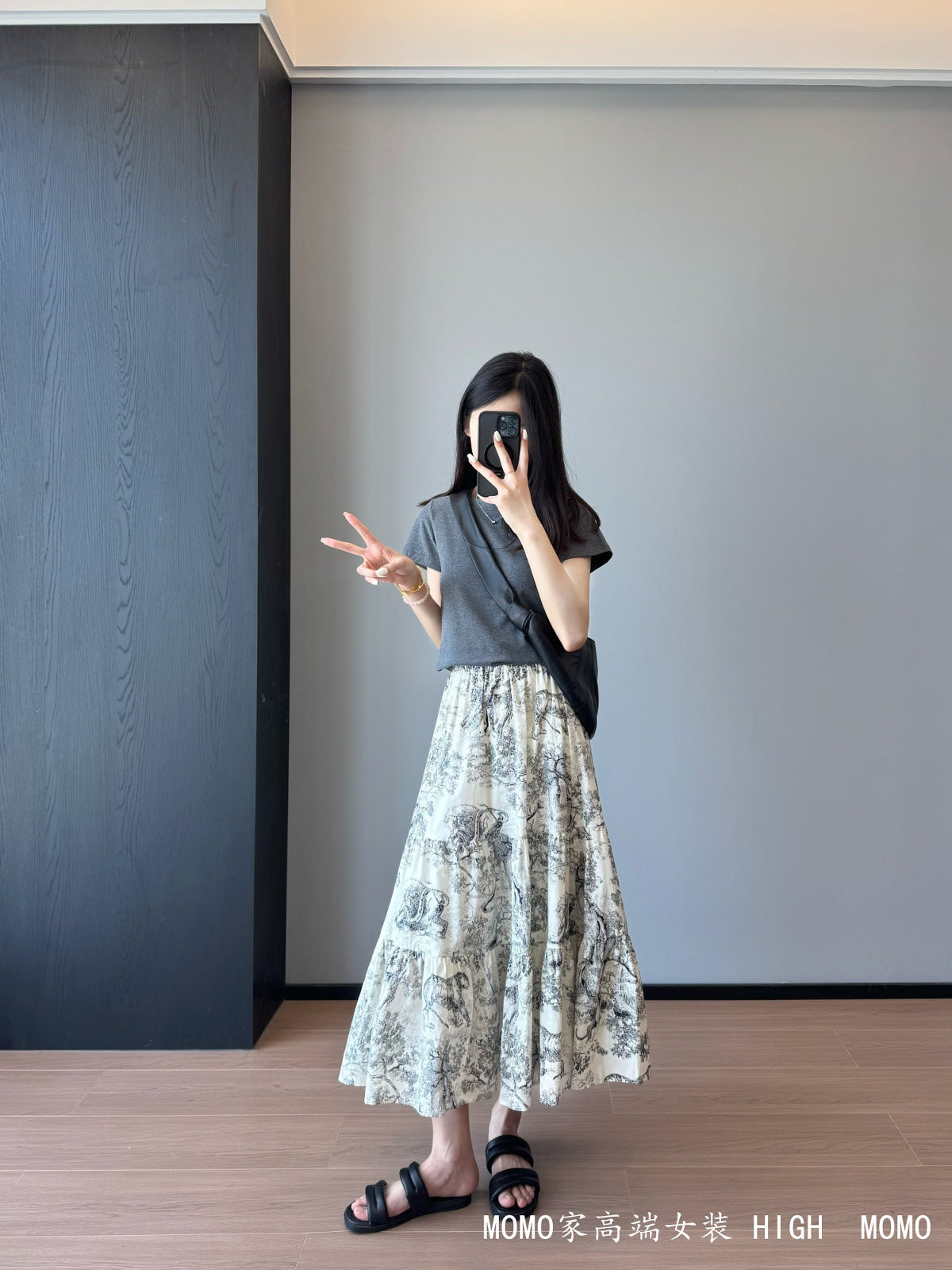 Slimming effect！Sparkling Full Sky Straight Shoulder Stretch Slim Fit Peruvian Cotton Round Neck Basic Short Sleeve T Women's T-shirt25Summer